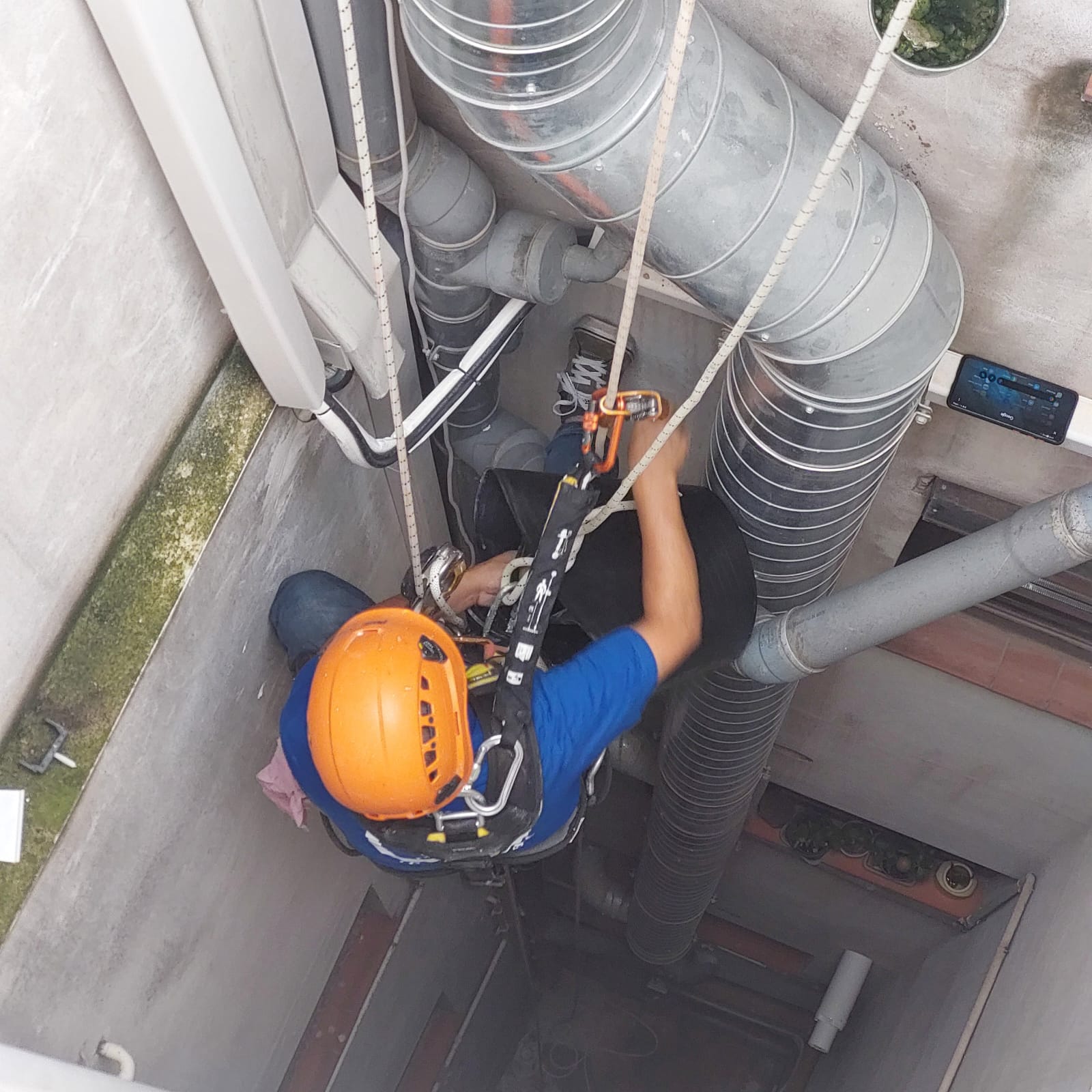 Trabajo vertical en fachada
